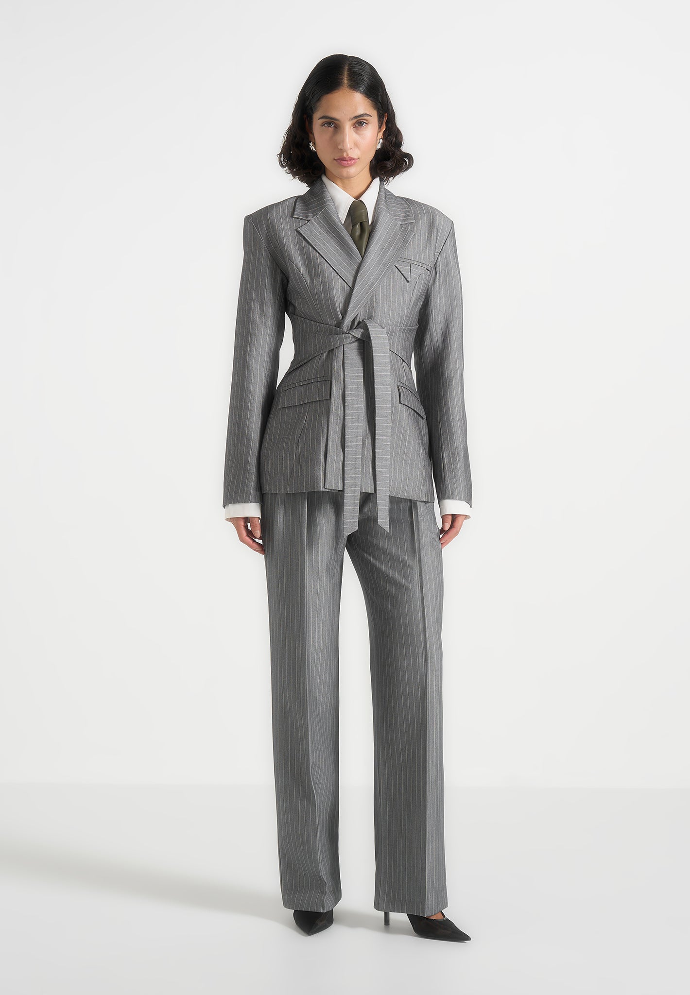 Nœud Cravate Cuir Élégance Sage