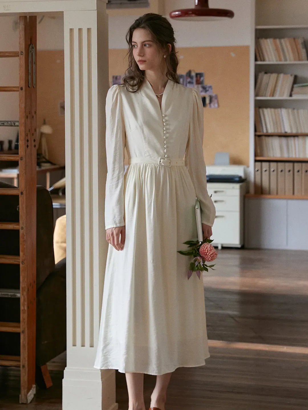 Bridget Robe Col V Blanche