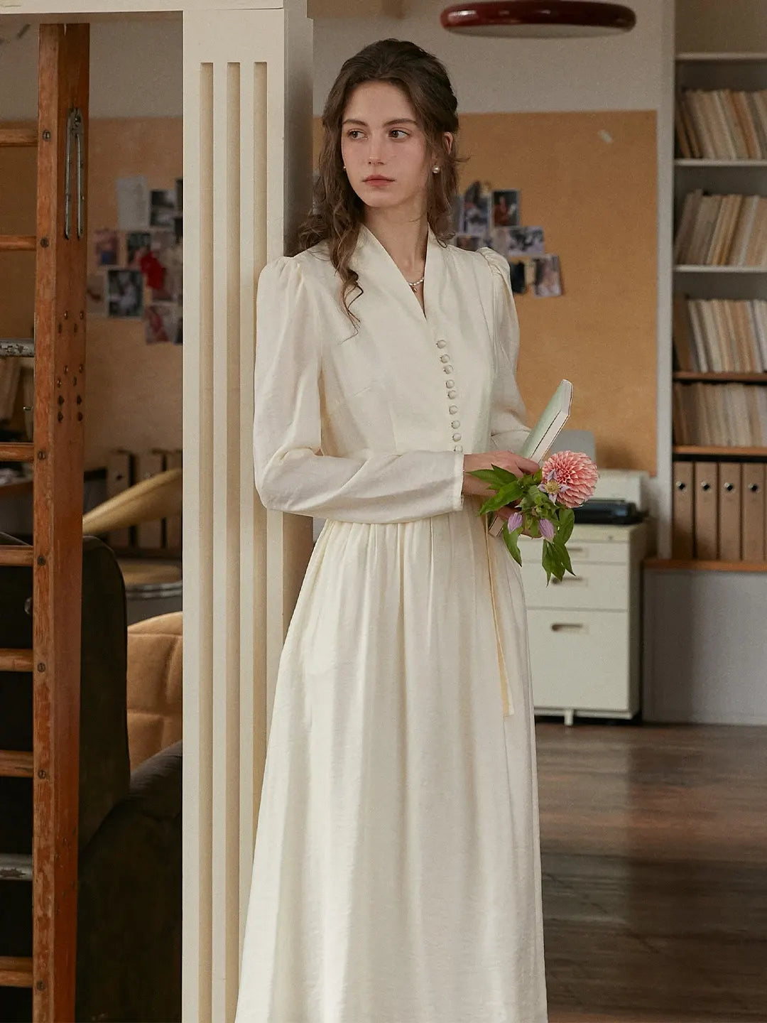 Bridget Robe Col V Blanche